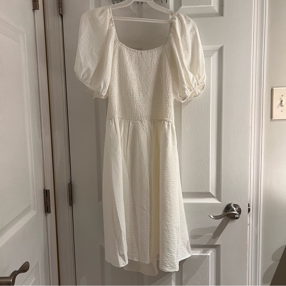 White Puff Sleeve Dress - Picture 2 of 4